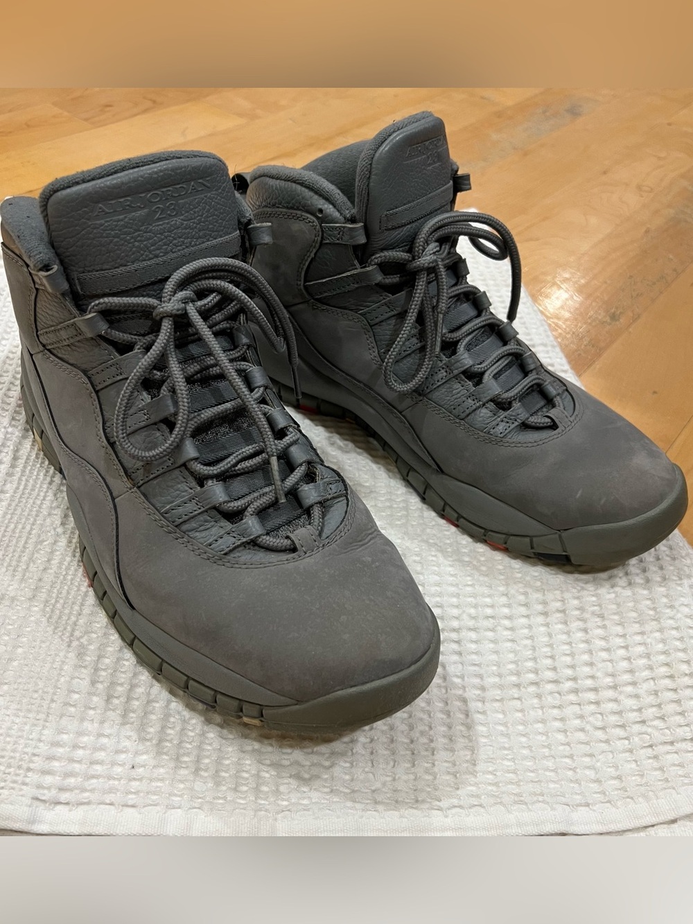 Nike Air Jordan 10 Retro in the monochromatic cool grey - size 12